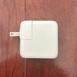 Apple 29w USB C Adapter